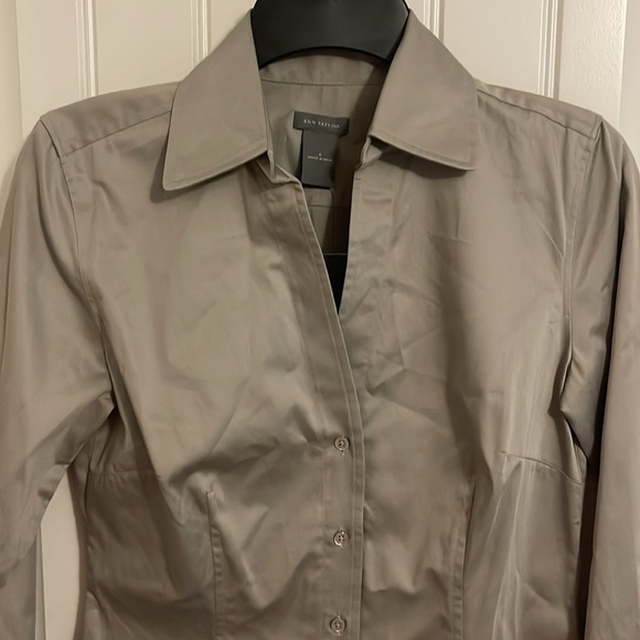 Ann Taylor Plaid Essential Shirt women’s size 4 (S)  metal shiny gray fitted NWT - Picture 3 of 16